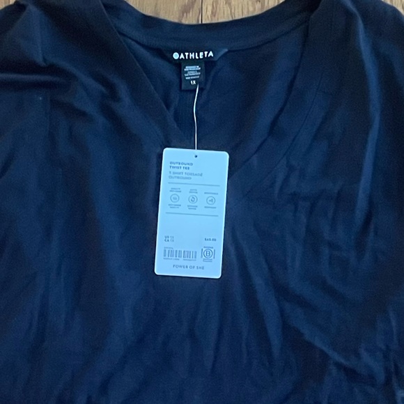Athelta Outbound Twist Tee - Picture 2 of 3